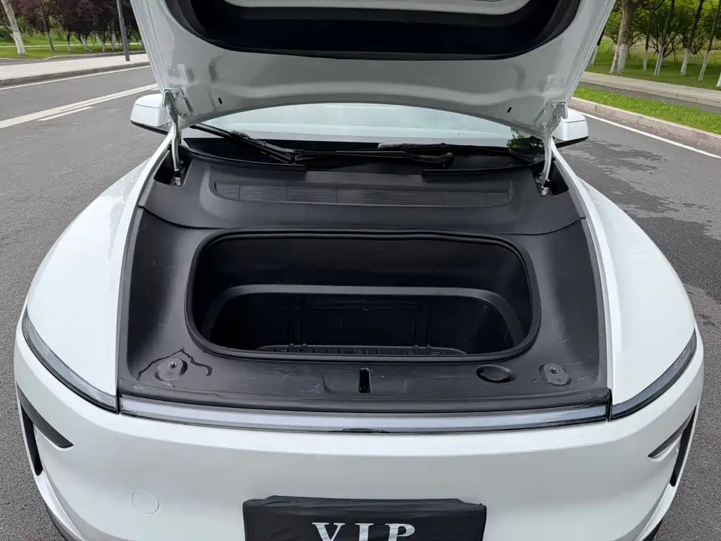 Tesla Model Y — фотографии объявления, Фото 14