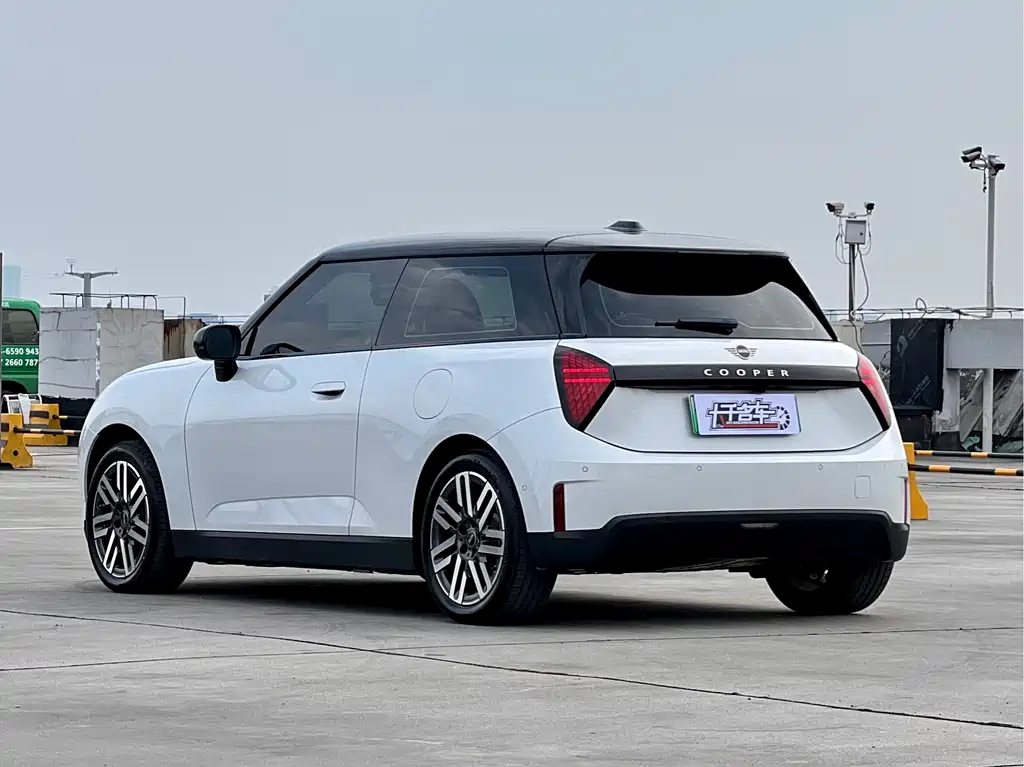 MINI ELECTRIC  COOPER