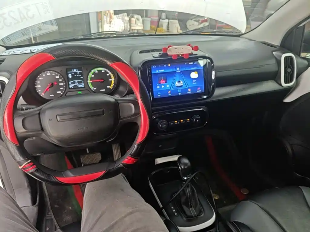 Roewe Clever — миниатюра 10