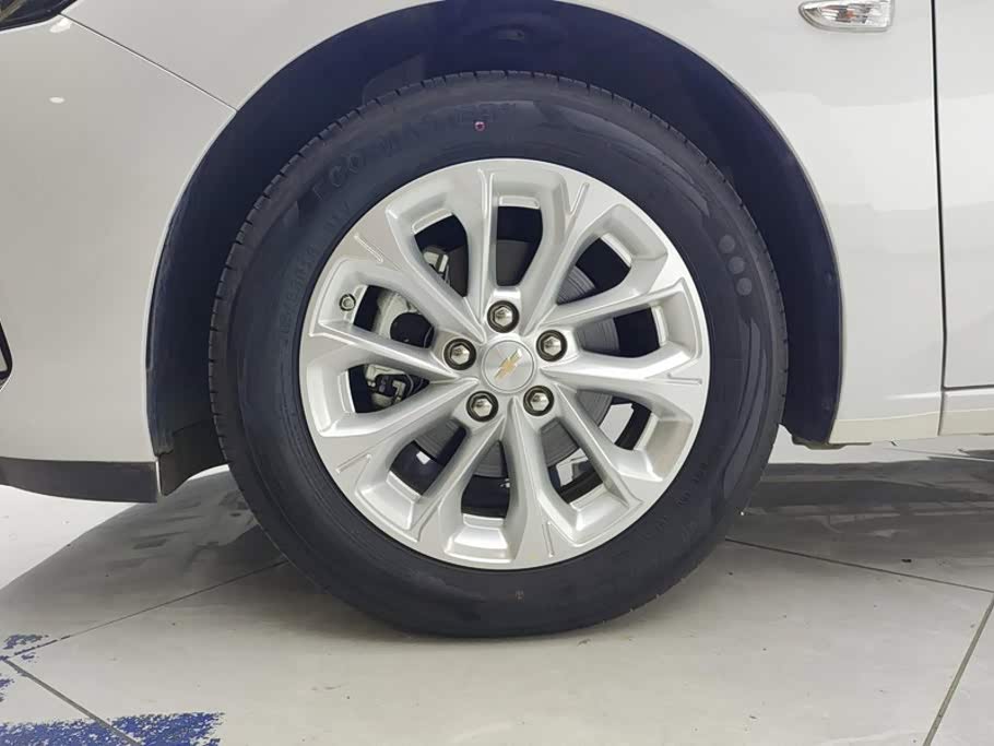 Chevrolet Monza 1.5 л 2025 г. Белый, пробег 11000 км