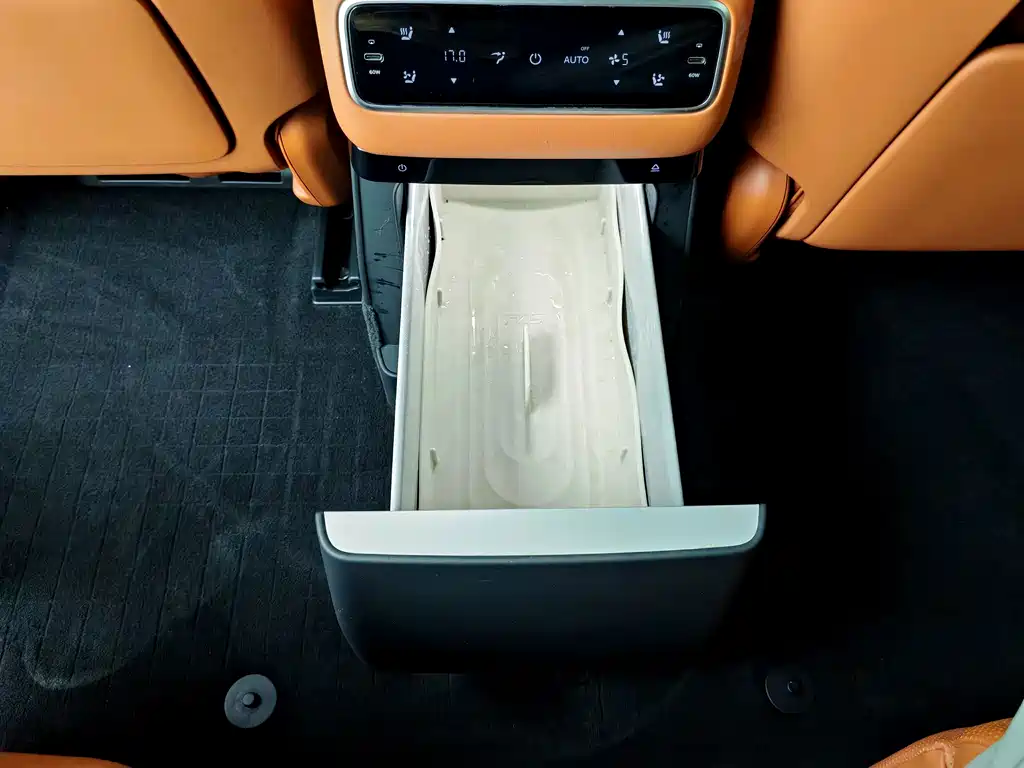 Li Auto Li L9 — миниатюра 14