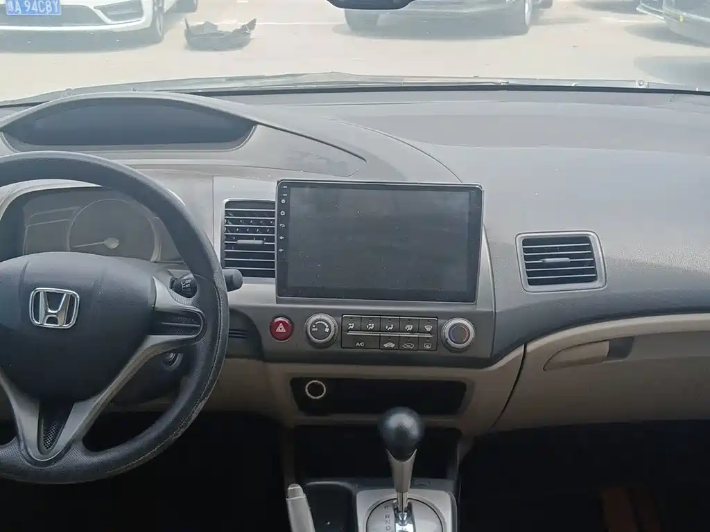 Honda Civic — миниатюра 8