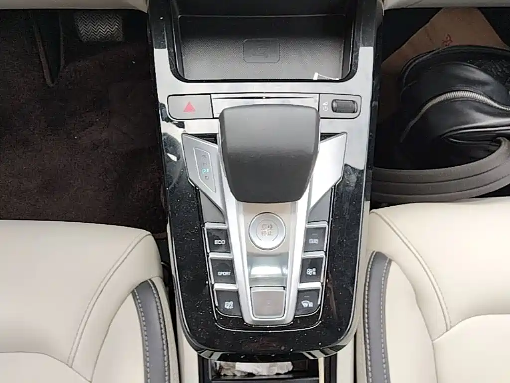 BYD Yuan Pro — миниатюра 14