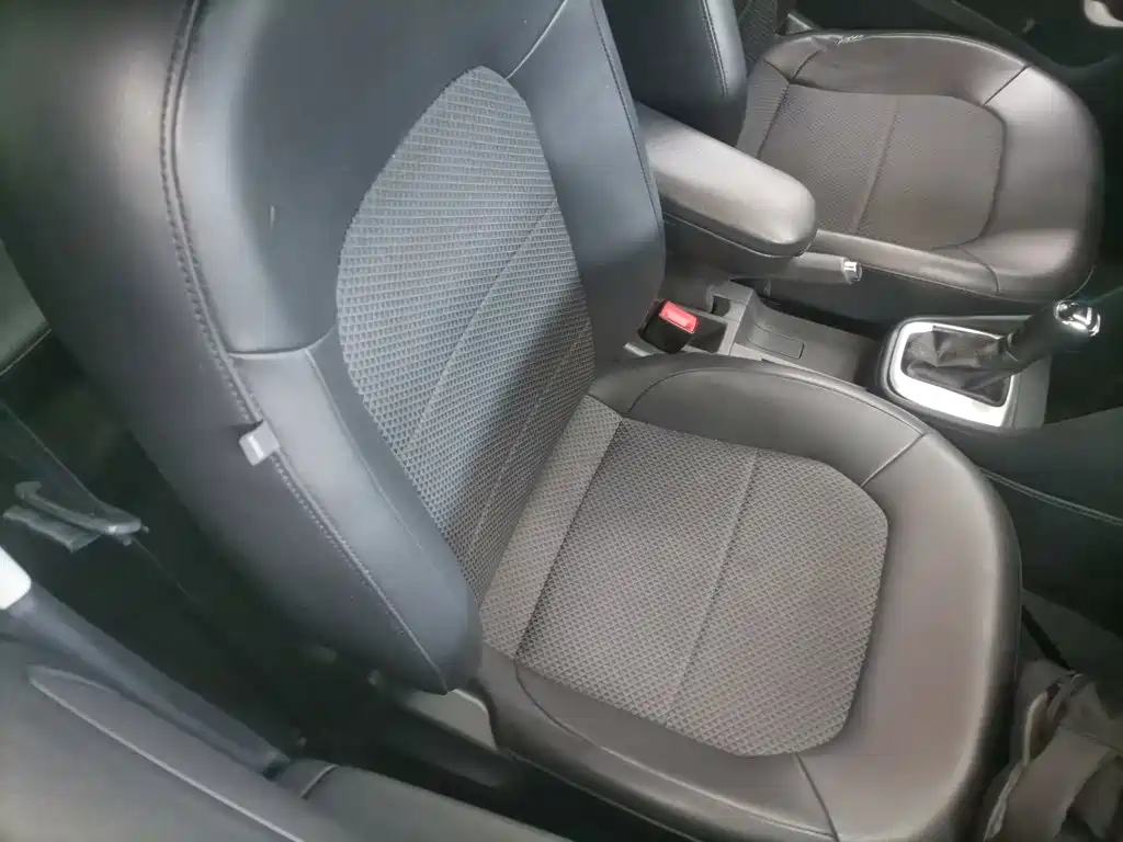 Skoda Rapid Spaceback — миниатюра 25