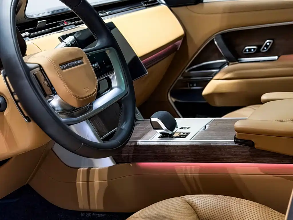 Land Rover Range Rover — миниатюра 6