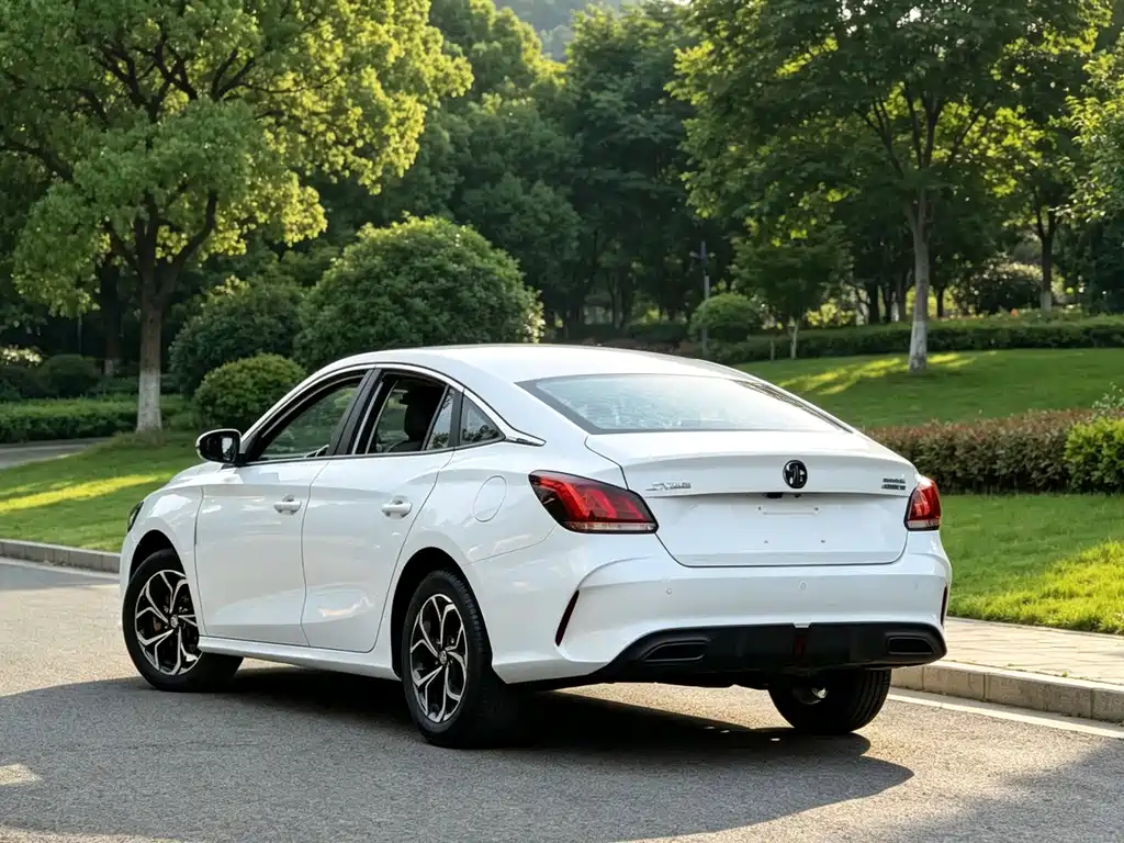 MG MG5 — миниатюра 4