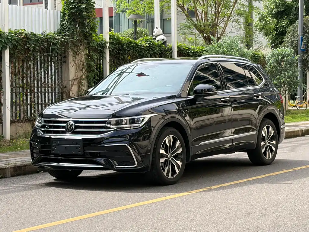 Volkswagen Tiguan L 2025