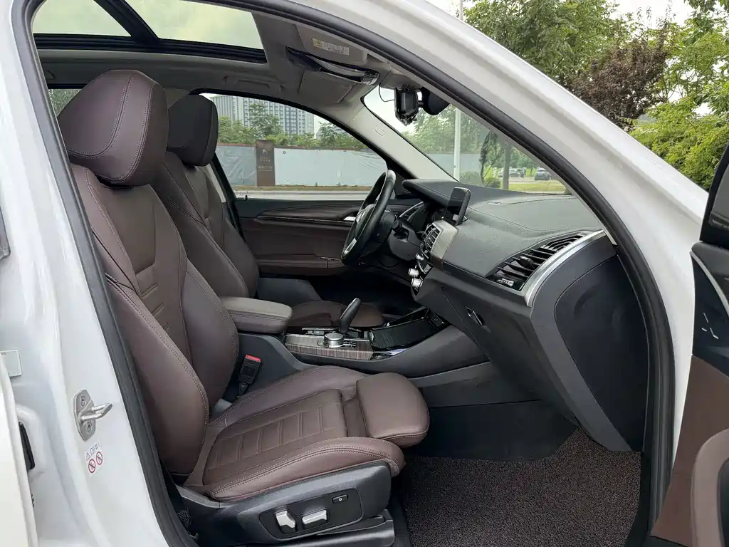 BMW X3 — миниатюра 14