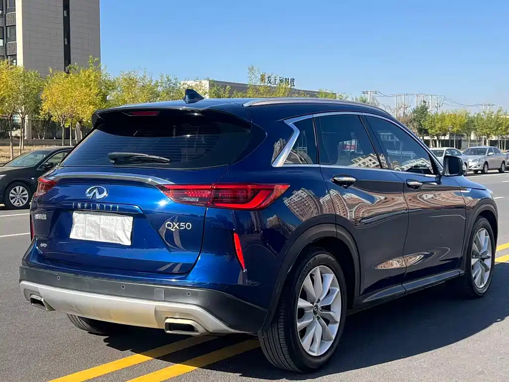 Infiniti QX50 — миниатюра 7