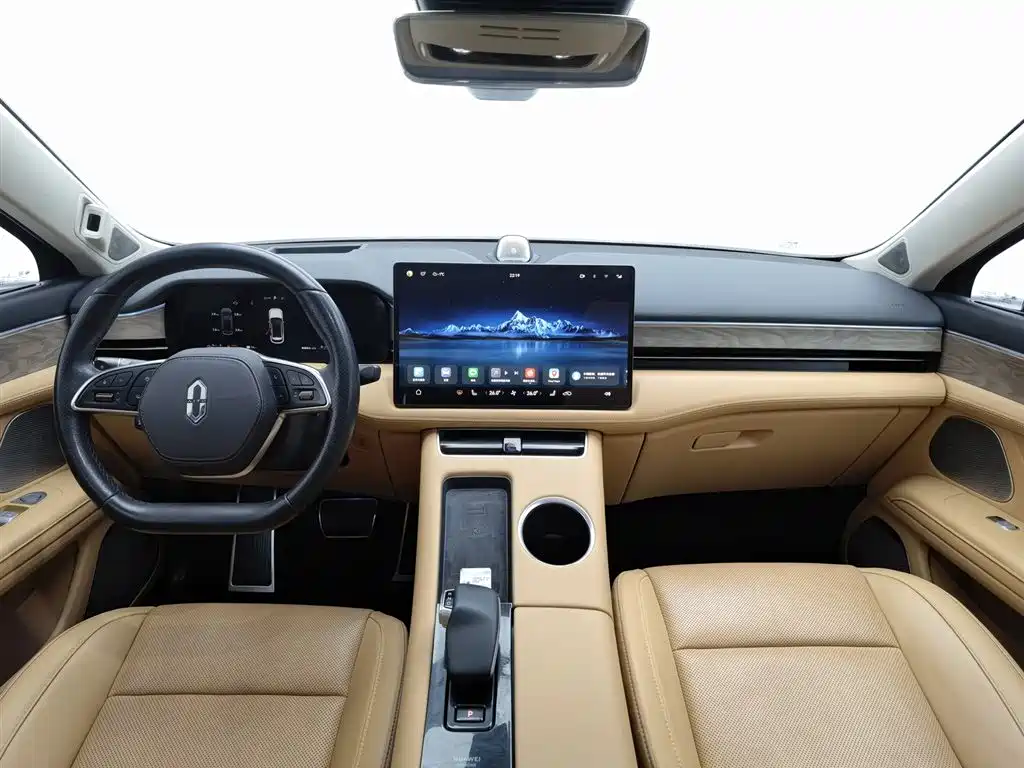 AITO ASK THE WORLD M5