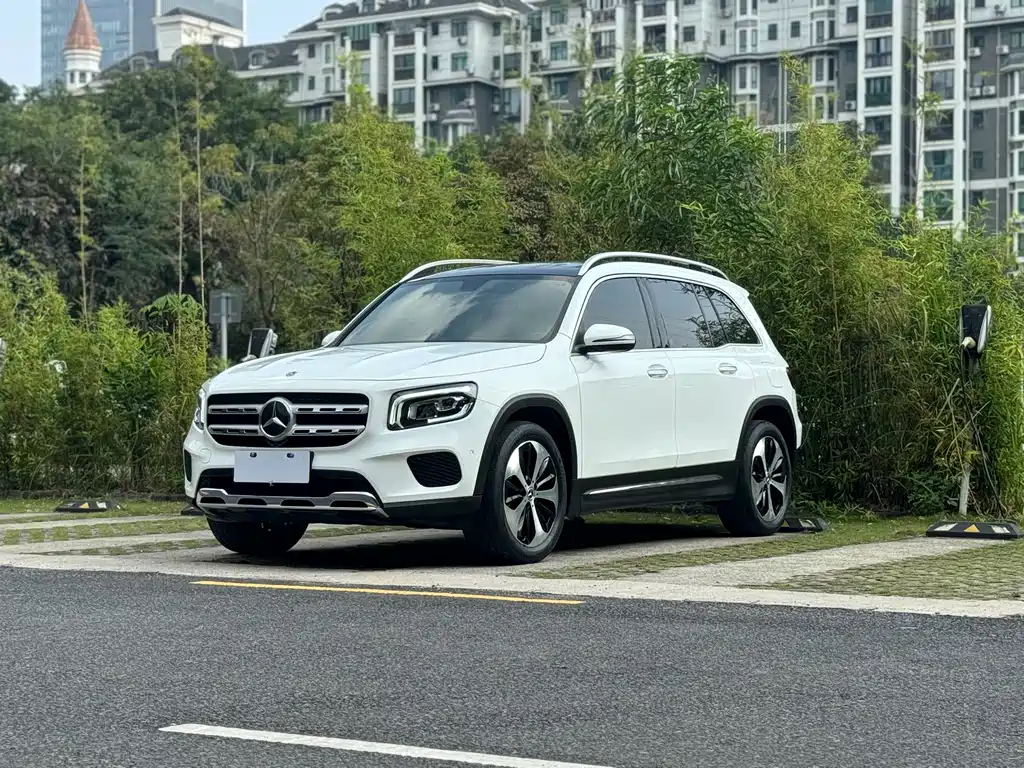 Mercedes-Benz GLB 2021