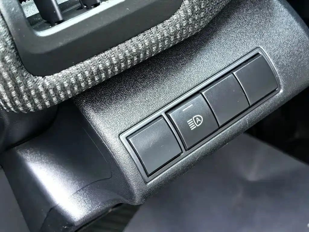 Toyota bZ4X — миниатюра 23