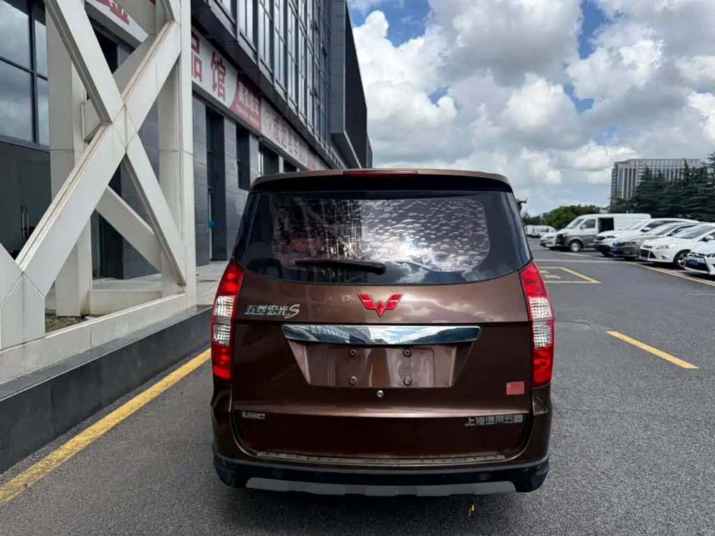 Wuling Hongguang — миниатюра 11