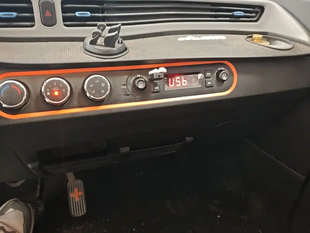 Wuling MINIEV — миниатюра 13