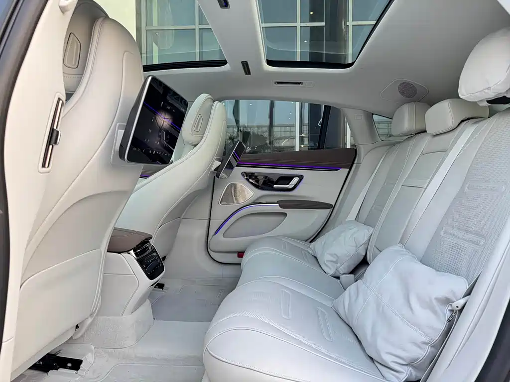 MERCEDES-BENZ EQS AMG