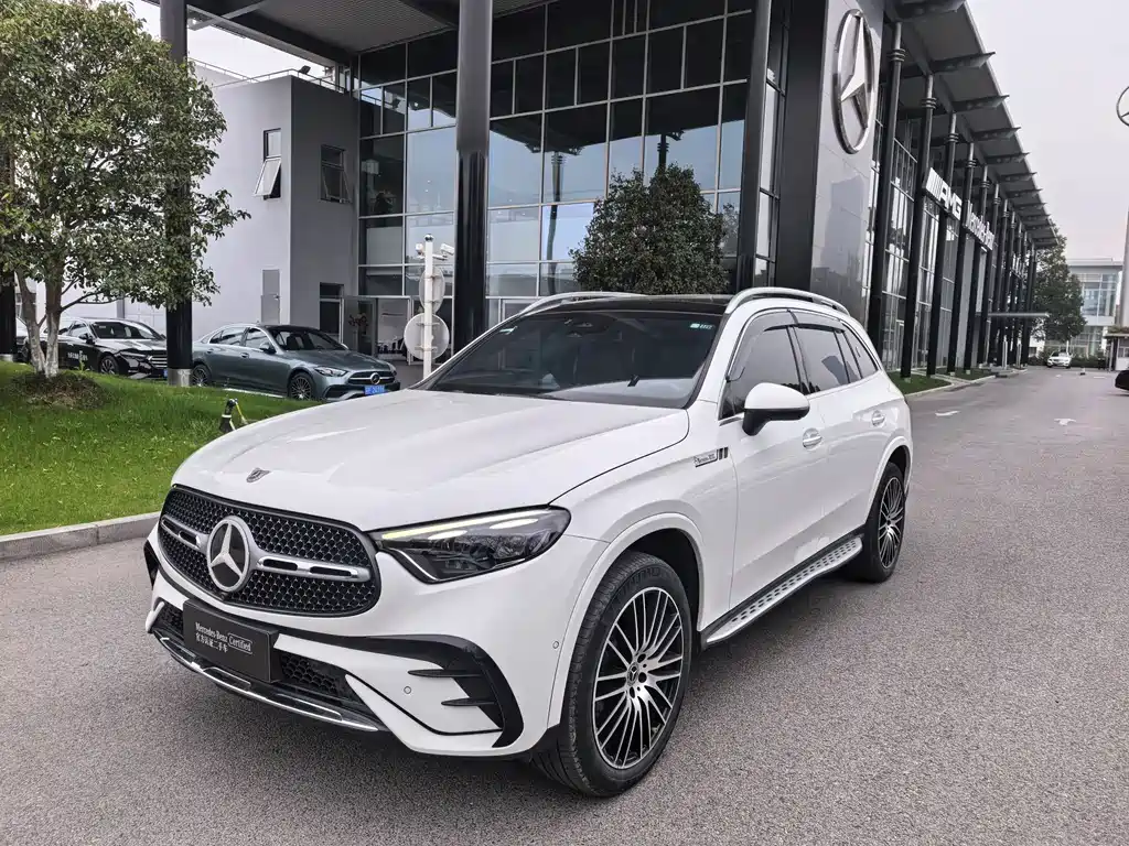 Mercedes-Benz GLC 2023