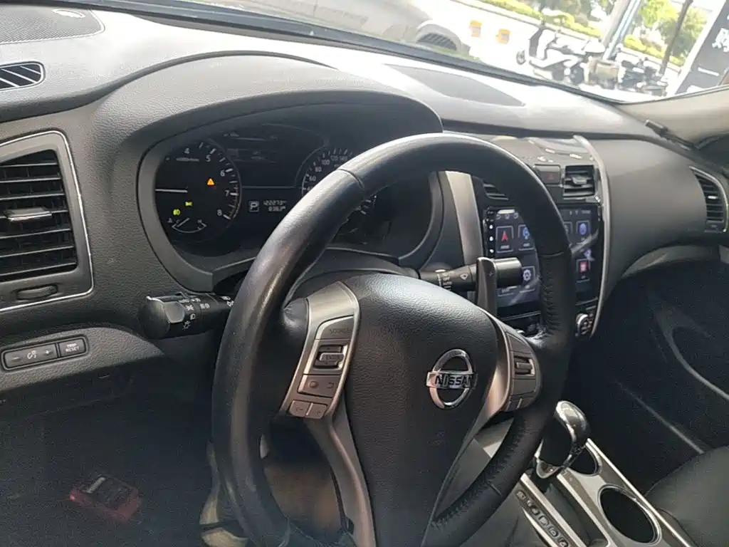 Nissan Teana — миниатюра 10