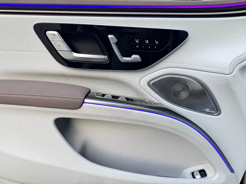 MERCEDES-BENZ EQS AMG