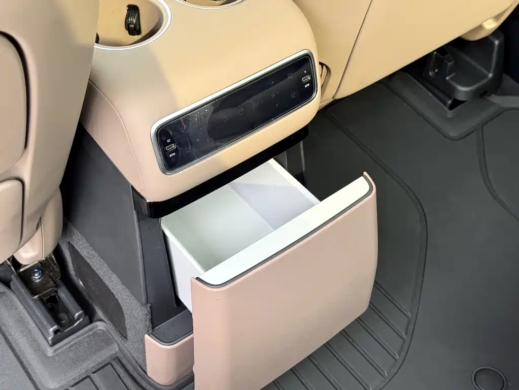 Li Auto Li L9 — миниатюра 11