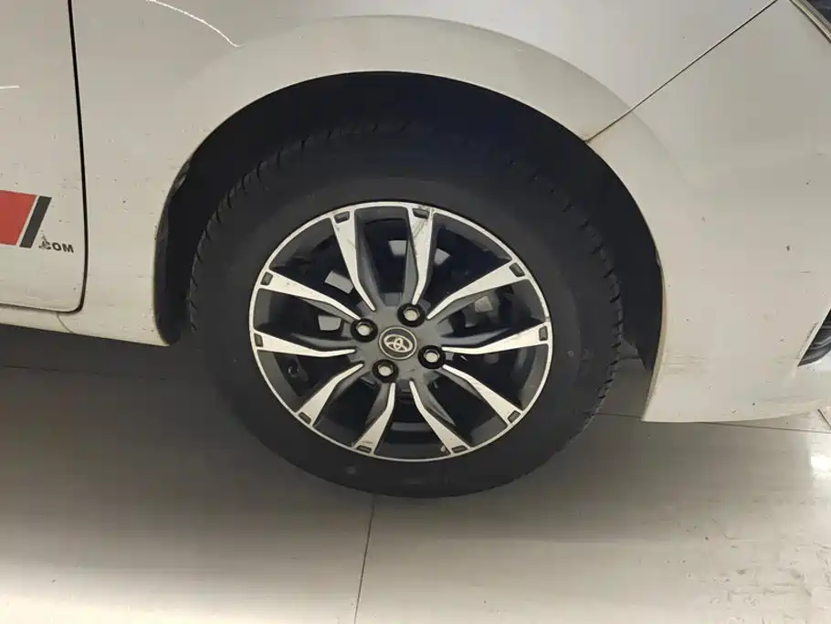 Toyota Yaris L — миниатюра 6