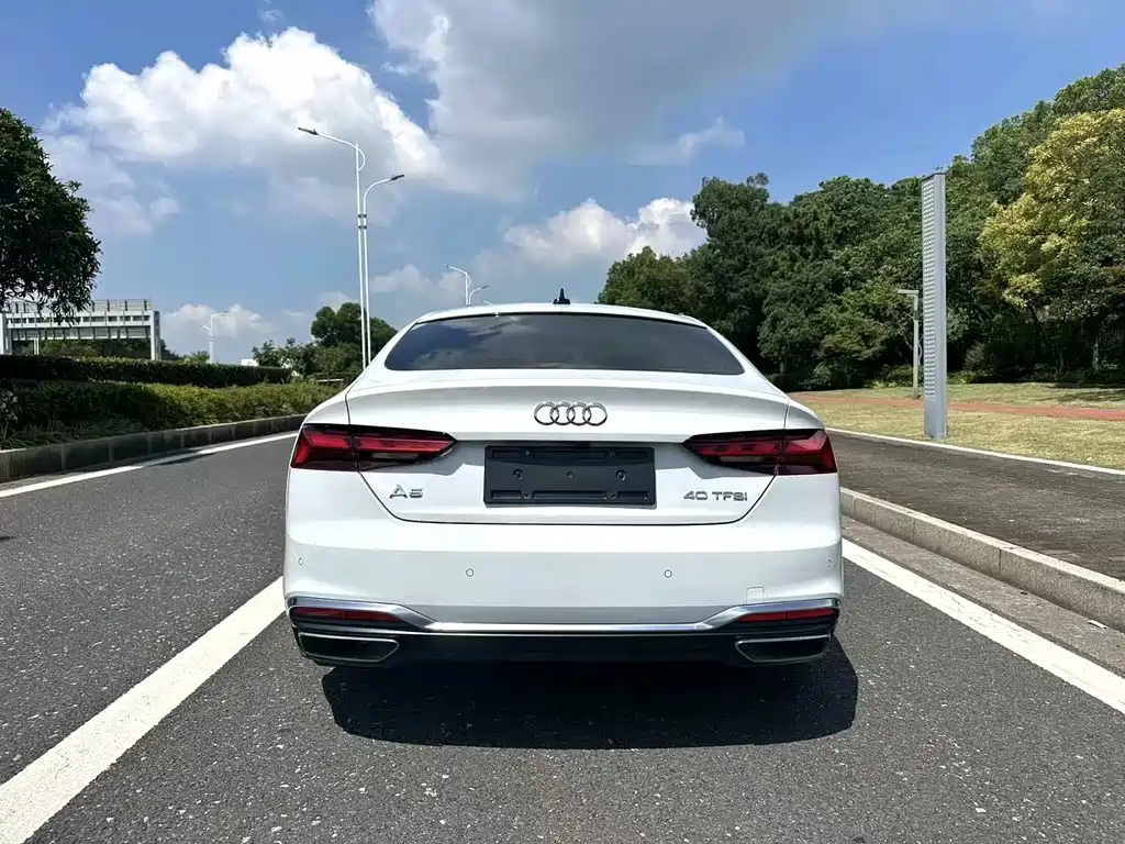 Audi A5 (Import) — миниатюра 8