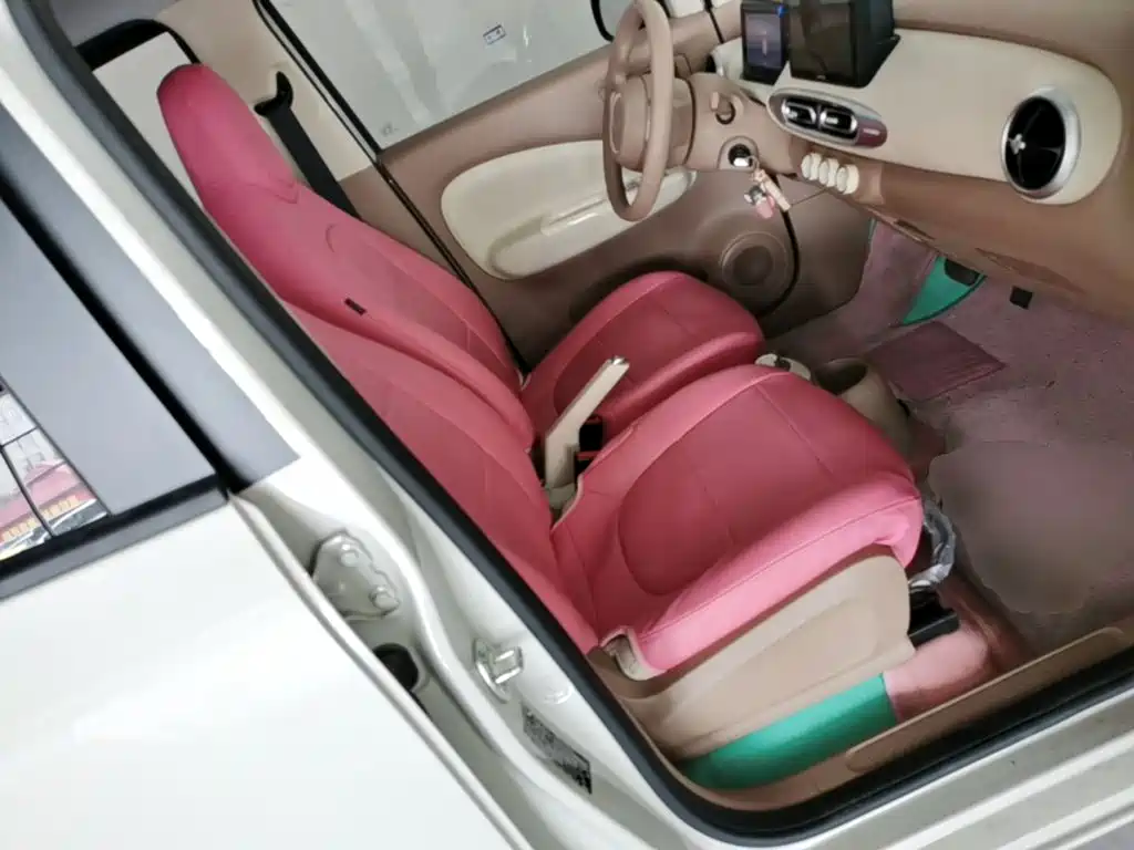 Wuling MINIEV — миниатюра 25
