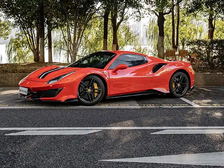 Ferrari 488