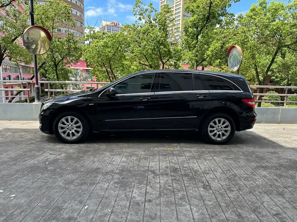 Mercedes-Benz R-Class — миниатюра 13