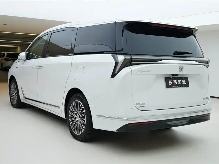 BUICK GL8 NEW ENERGY