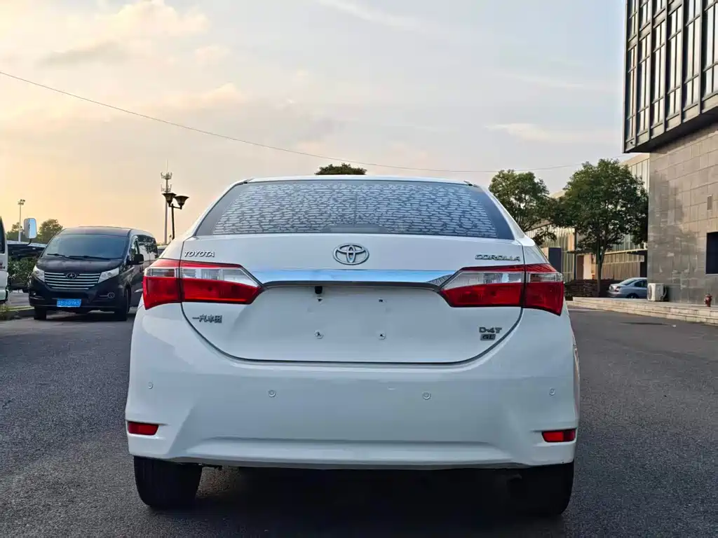 Toyota Corolla — миниатюра 13