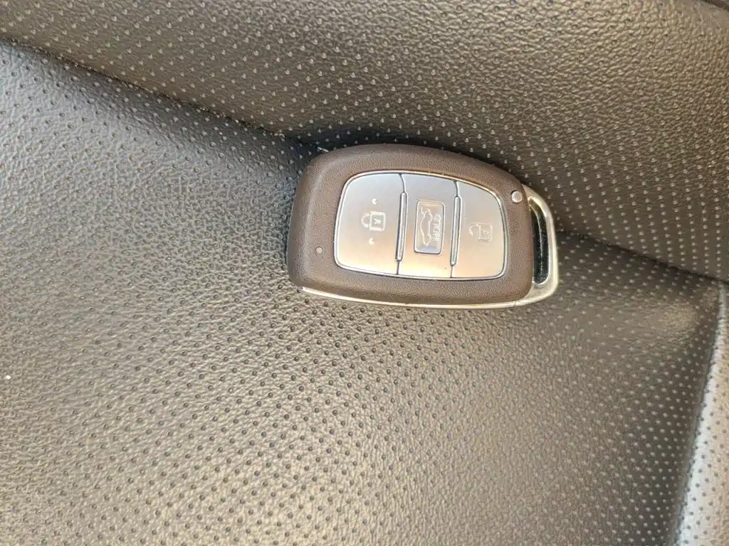 Hyundai Mistra — миниатюра 12