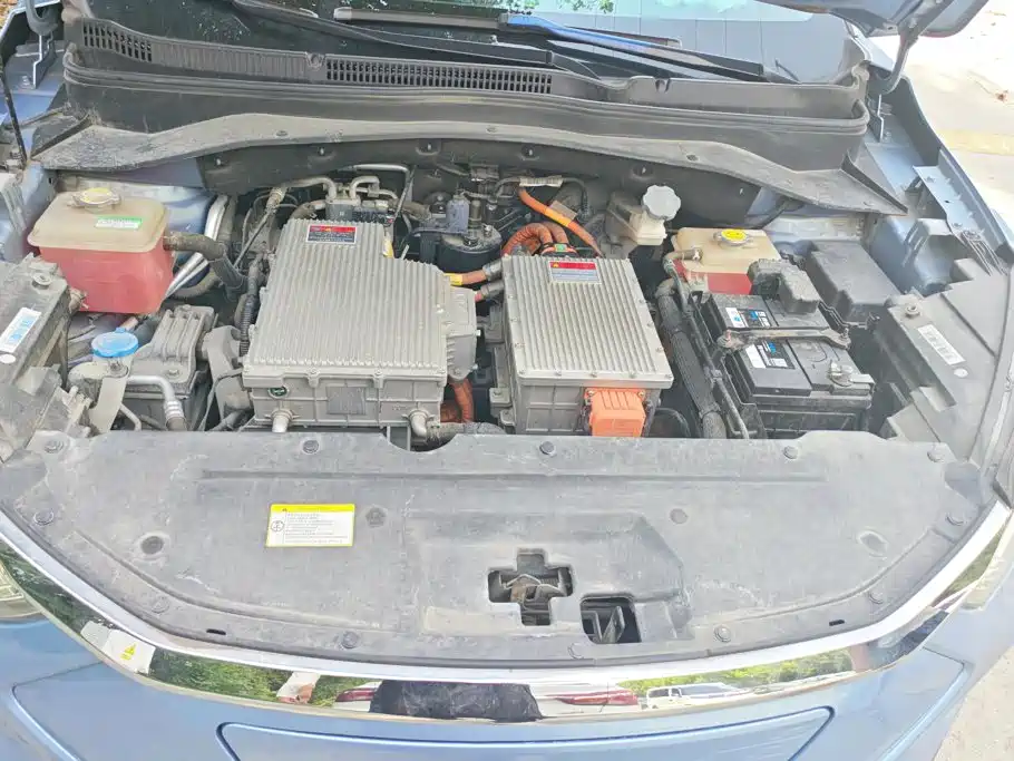 JAC JAC iEVS4 — миниатюра 10