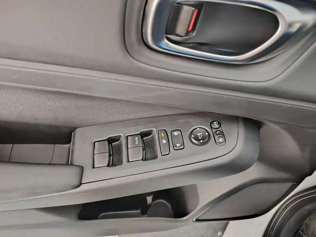Honda Vezel — миниатюра 12