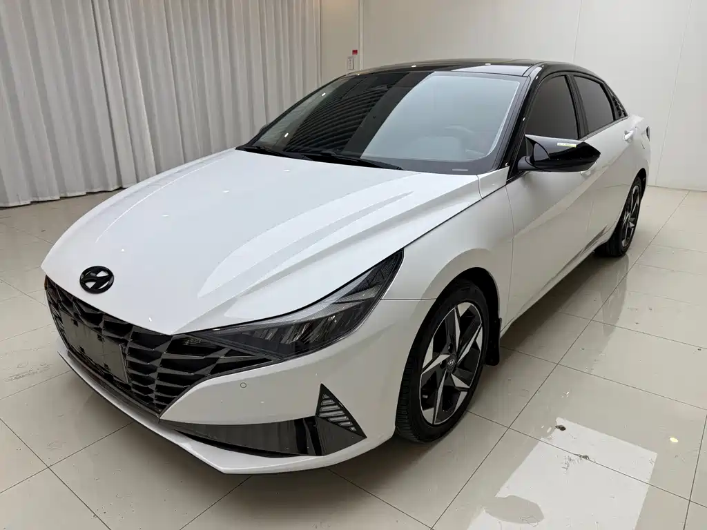 Hyundai Elantra 2021