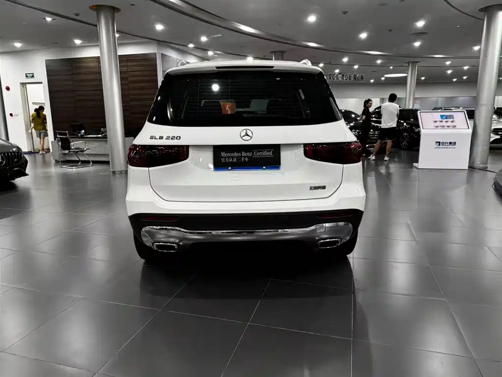 Mercedes-Benz GLB — миниатюра 4