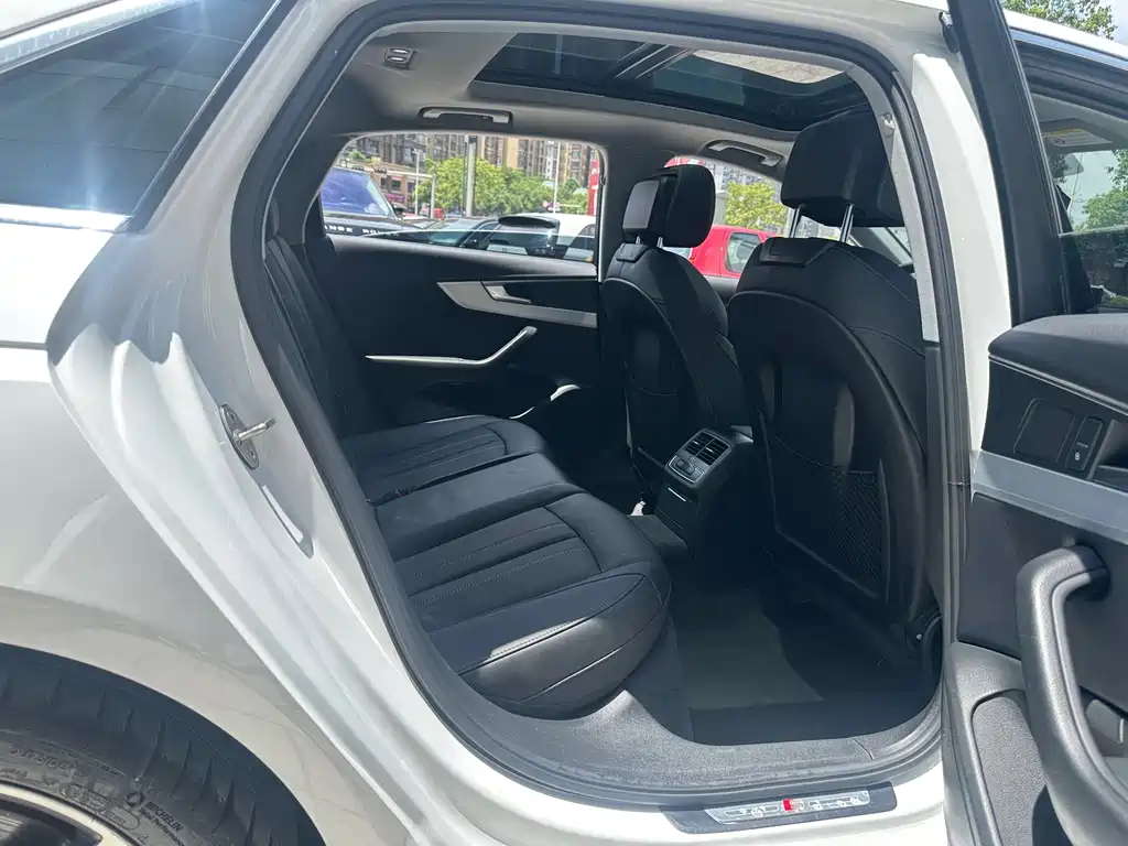 Audi A4L — миниатюра 20