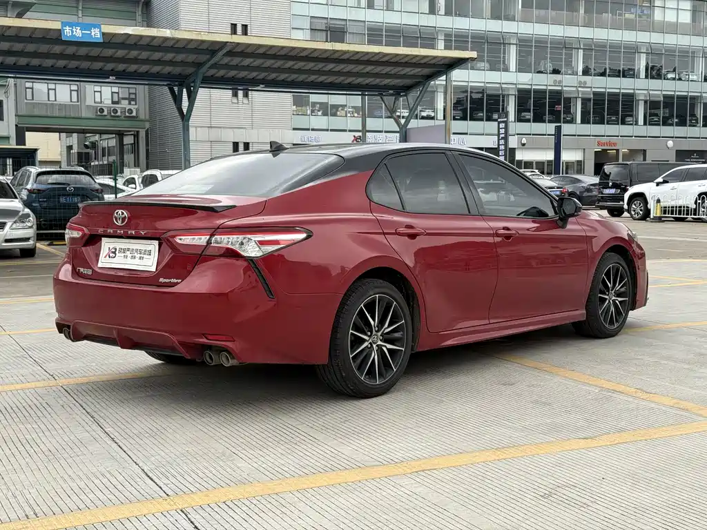 Toyota Camry 2021 2.5S