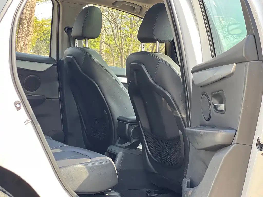 BMW 2 SERIES STATION WAGON