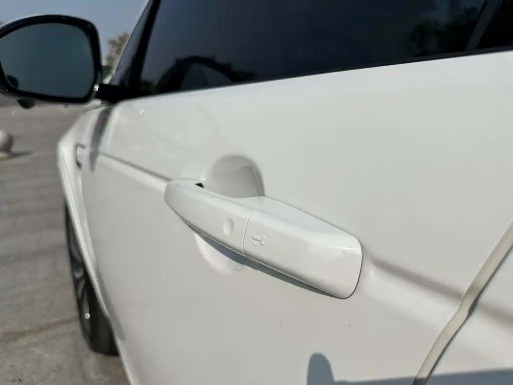 LAND ROVER DISCOVER SPORTS