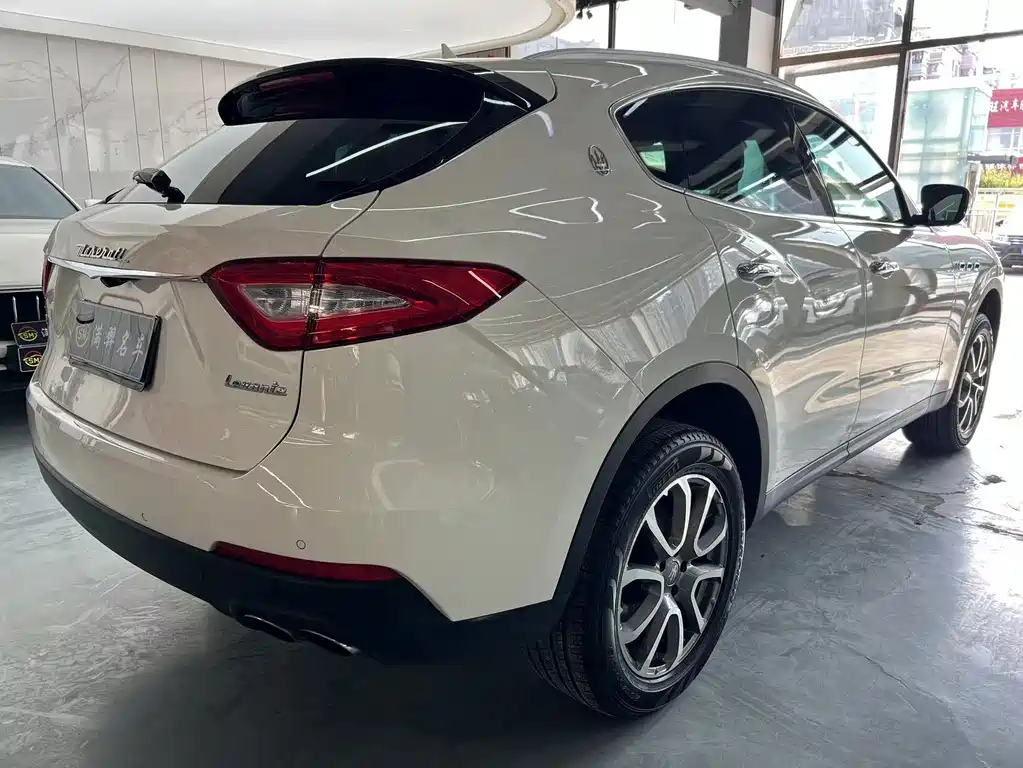 MASERATI LEVANTE