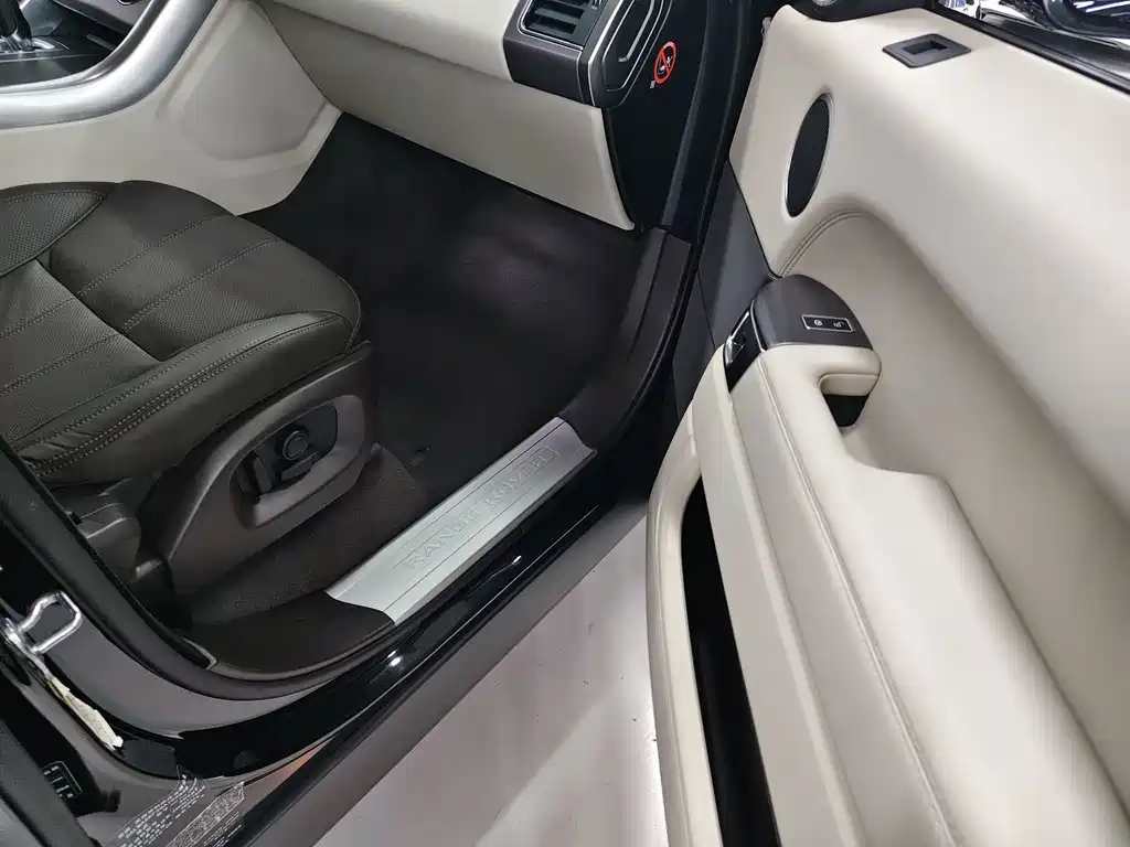 Land Rover Sport — миниатюра 11