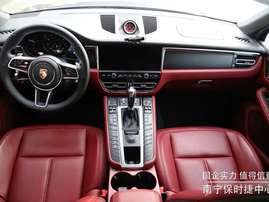 Porsche Macan — миниатюра 13