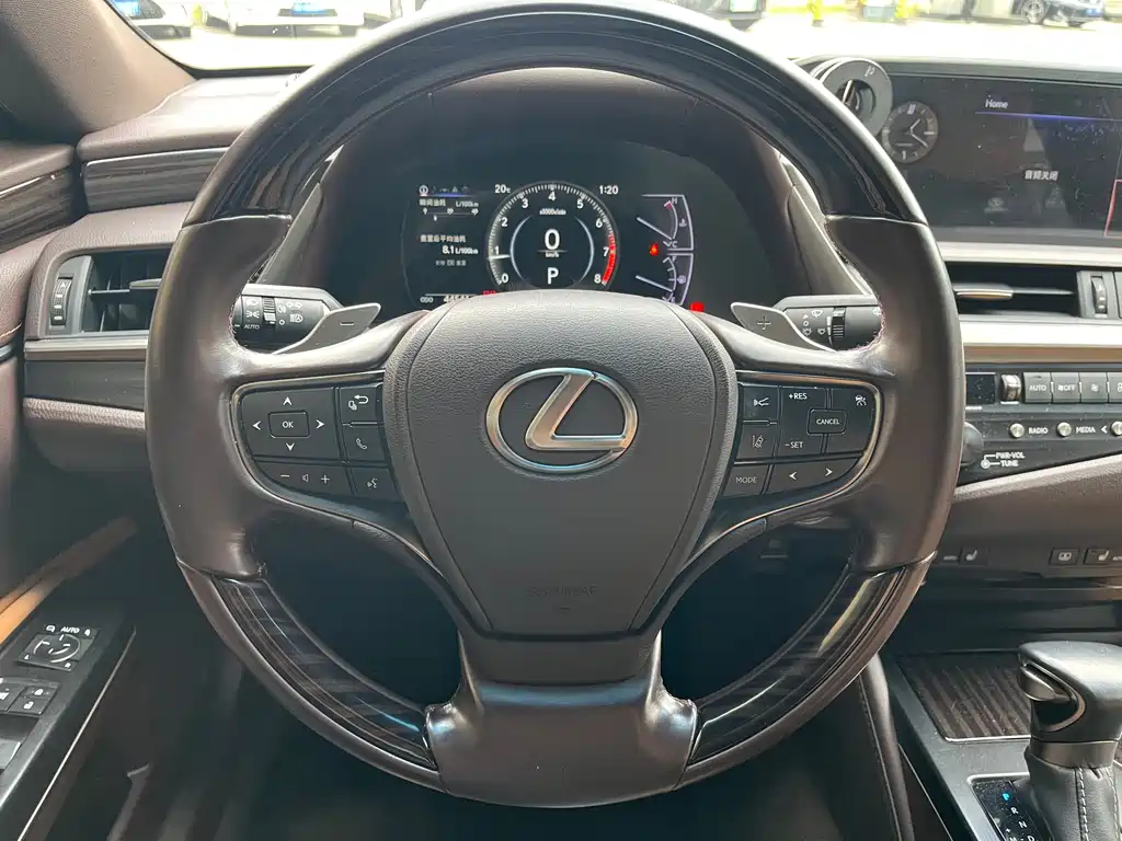 Lexus ES — миниатюра 17
