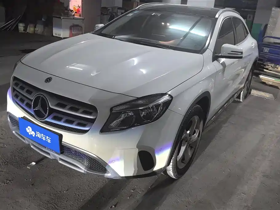 Mercedes-Benz GLA 2019
