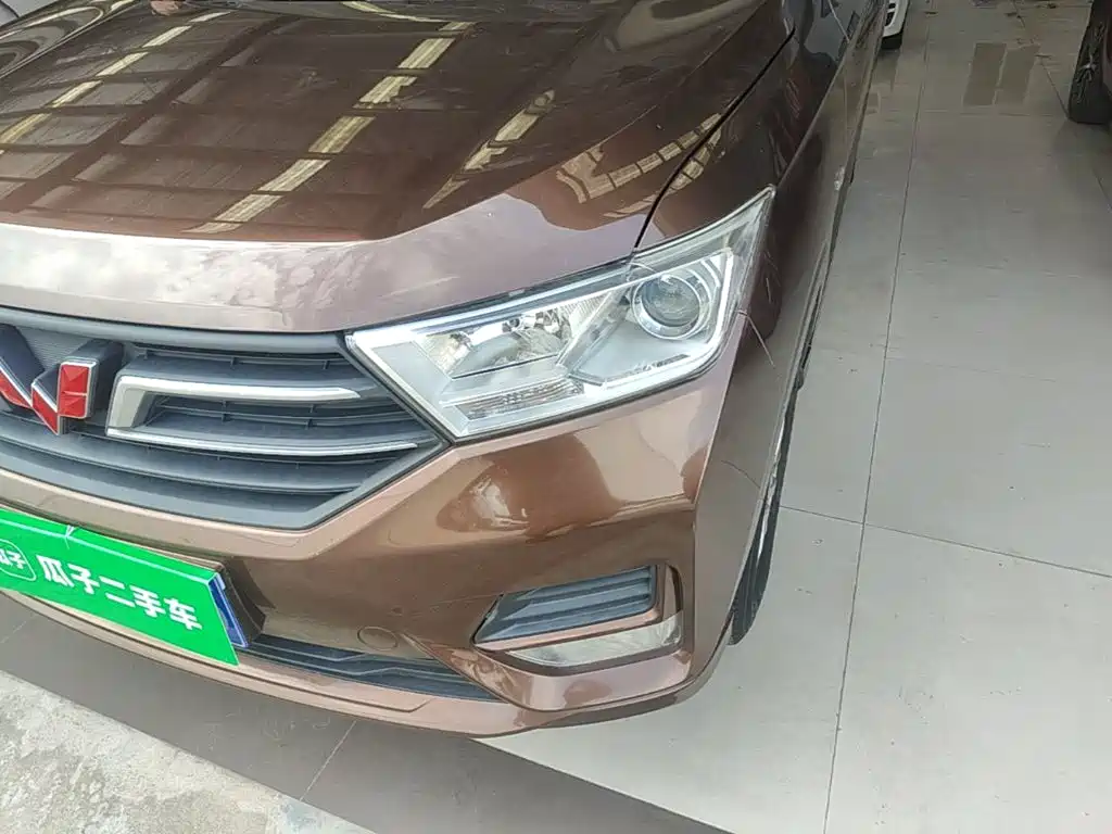 Wuling Hongguang — миниатюра 24
