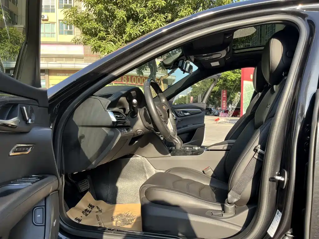 Cadillac CT6 — миниатюра 9
