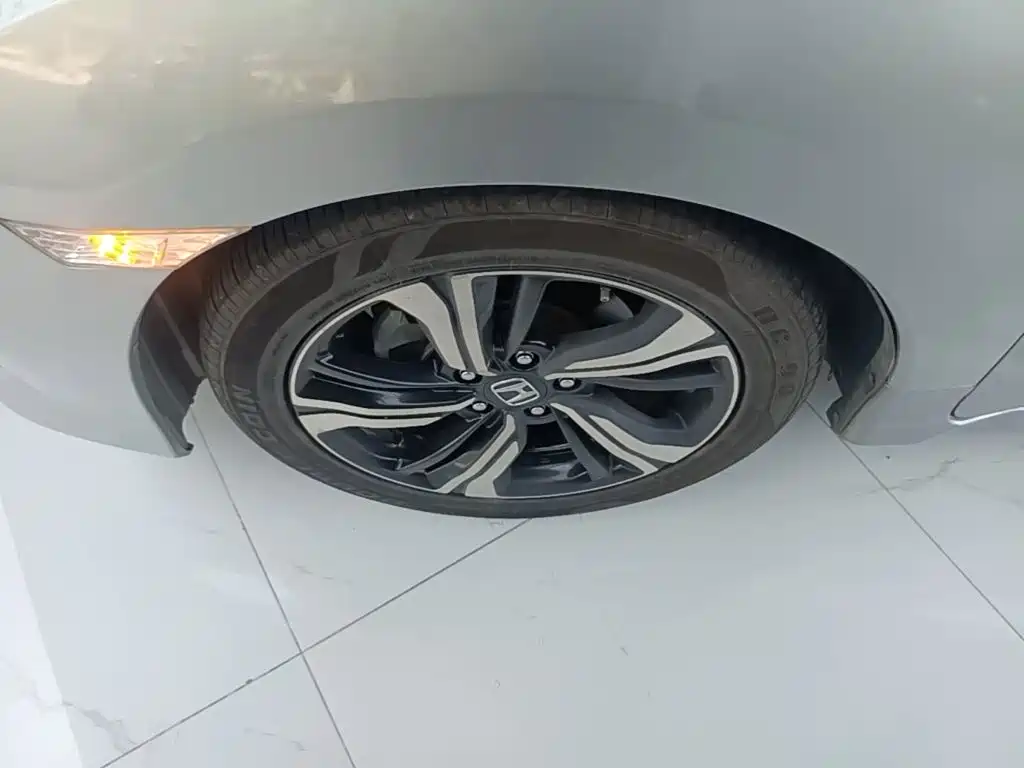 Honda Civic — миниатюра 23