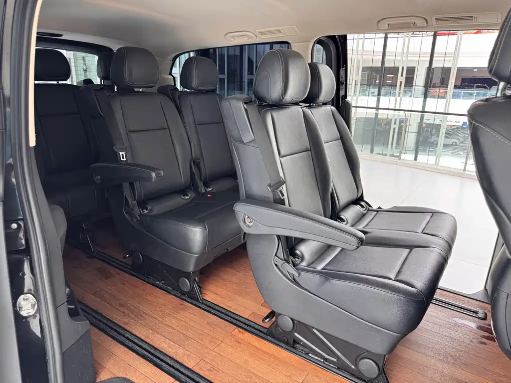 Mercedes-Benz Vito — миниатюра 6