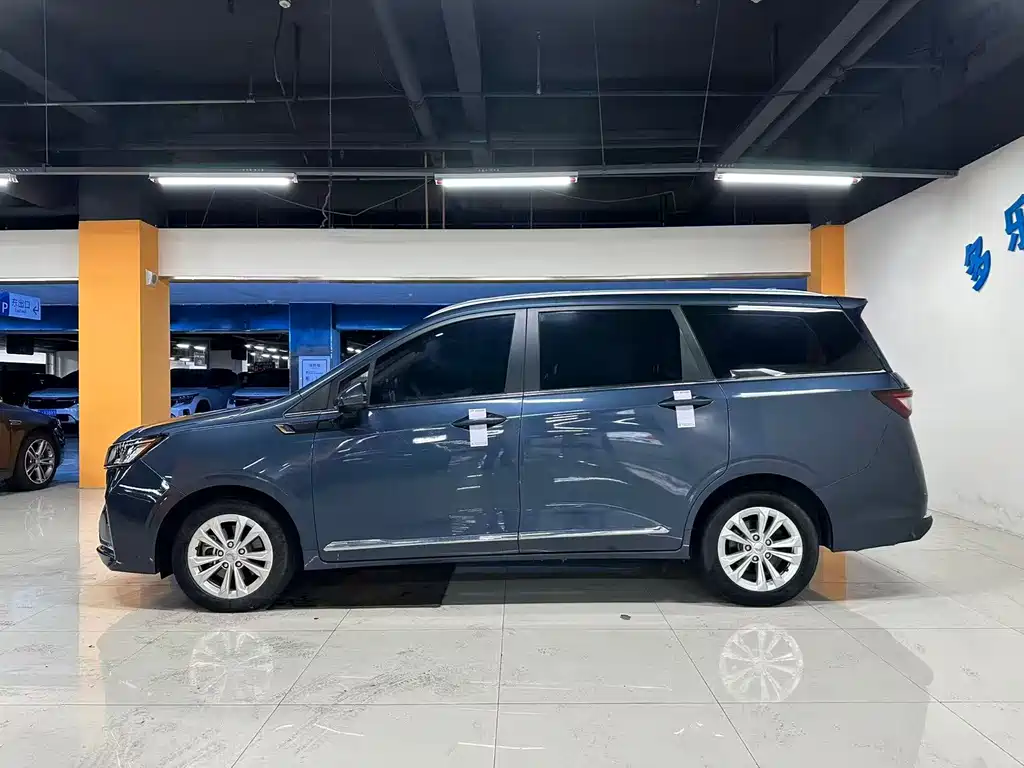 Wuling Jiachen — миниатюра 9