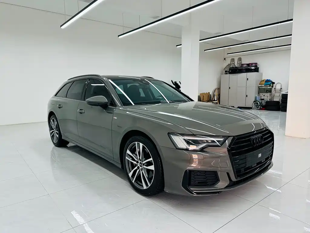 Audi A6 2022 Avant 40 TFSI Luxury